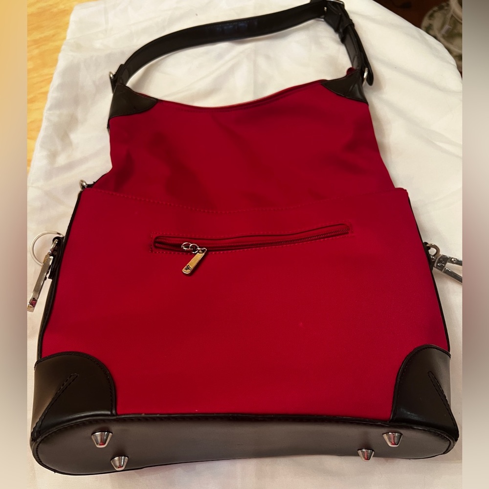 Joy Mangano unique Red and Black tote bag like new condition